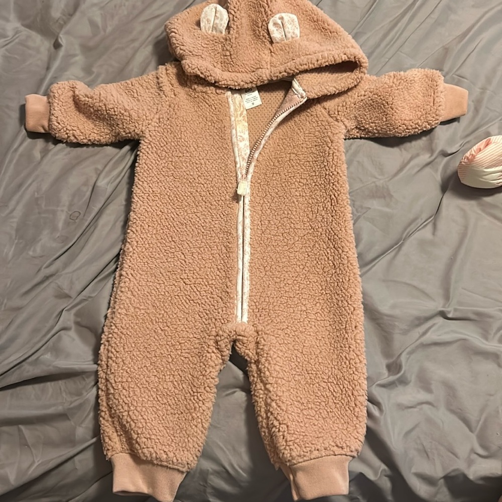Zip up fleece outfit